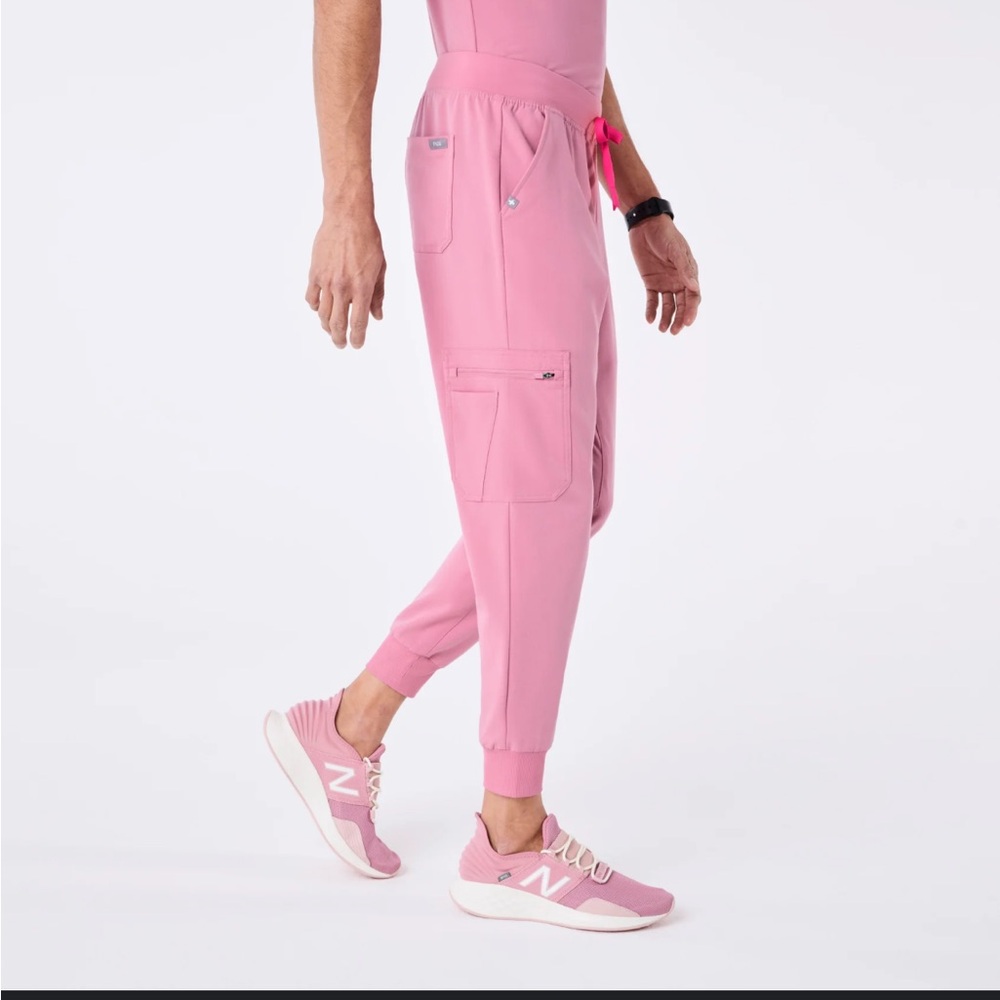 FIGS Fight Club Pink Zamora Joggers Medium